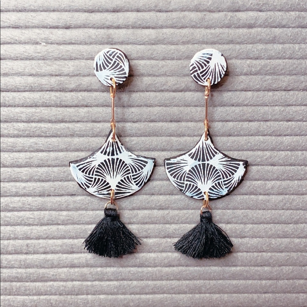 Earrings - Emileah